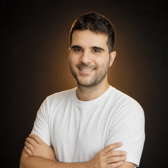 אופיר ניר